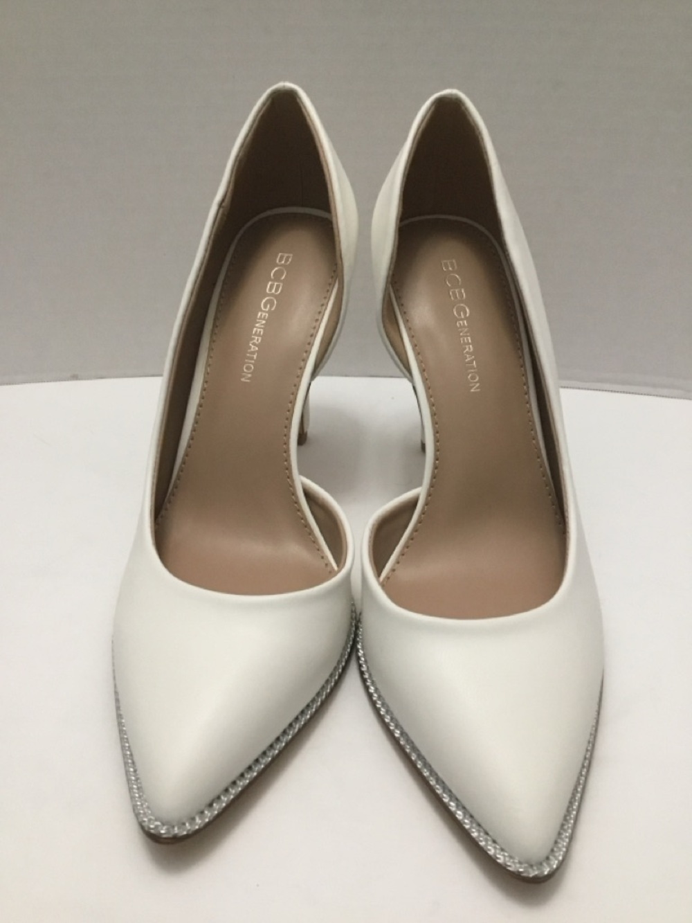 BCBGeneration White Pointed Toe Pumps with Silver Accent size 7